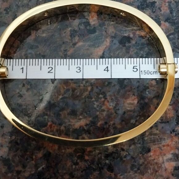 Unisex Faux Gold Bangle Bracelet with Screwdriver...New - Picture 7 of 8